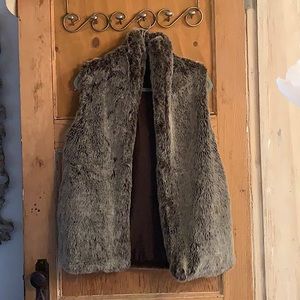Faux Fur Steve Madden vest!